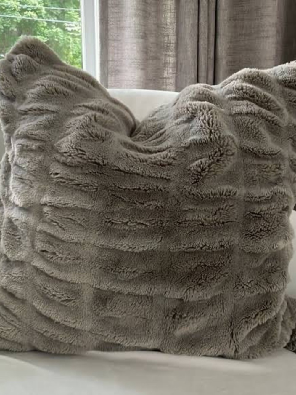 2 x Softest Pottery Barn Faux Fur Ruched Cover Gray 26x26